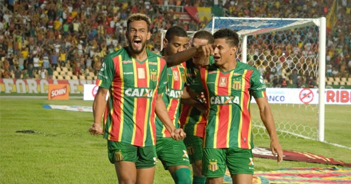 Sampaio Corrêa sai na frente na decisão da Copa do Nordeste ~ O Curioso do  Futebol