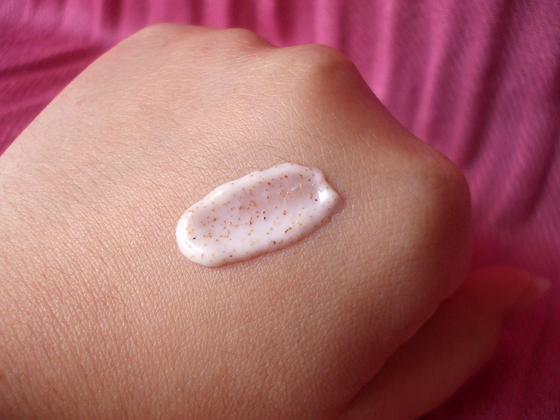 TestaConNoi: Scrub Esfoliante Viso Bjobj