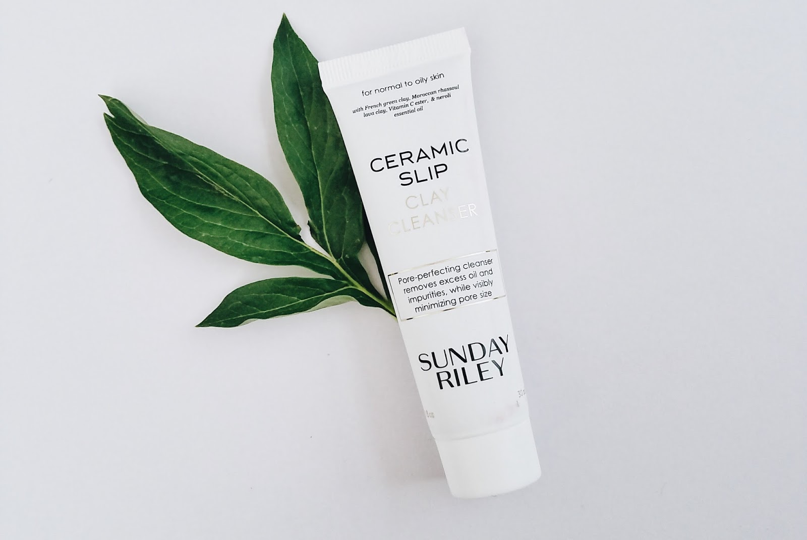 Sunday Riley Ceramic Clay Slip Cleanser: Review by The Jen Project. Low foaming, gentle cleansing, neutral scent, great for rinsing away residue left by oil cleanser.