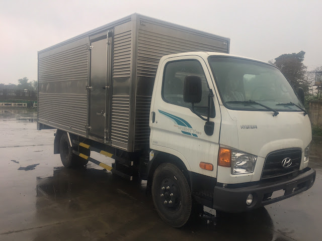 Hyundai 110sp thùng kín đời 2021 Hyundai 110sp thùng kín đời 2021
