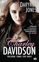 http://lachroniquedespassions.blogspot.fr/2014/09/charley-davidson-tome-3-troisieme-tombe.html
