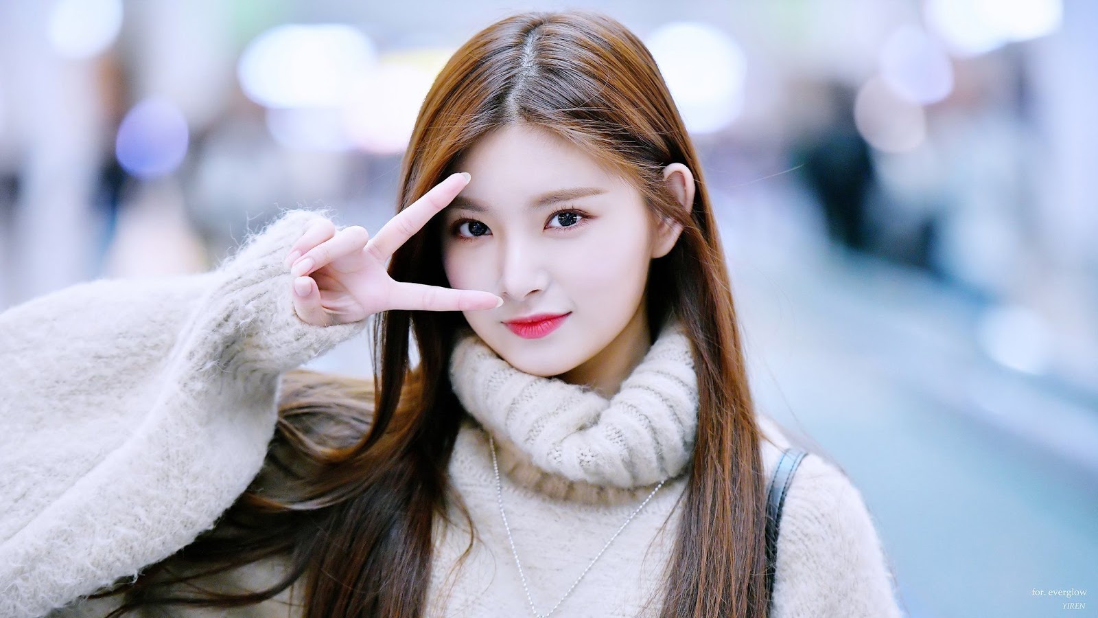 Gallery - Korean idol K-pop - Yiren EVERGLOW - P10