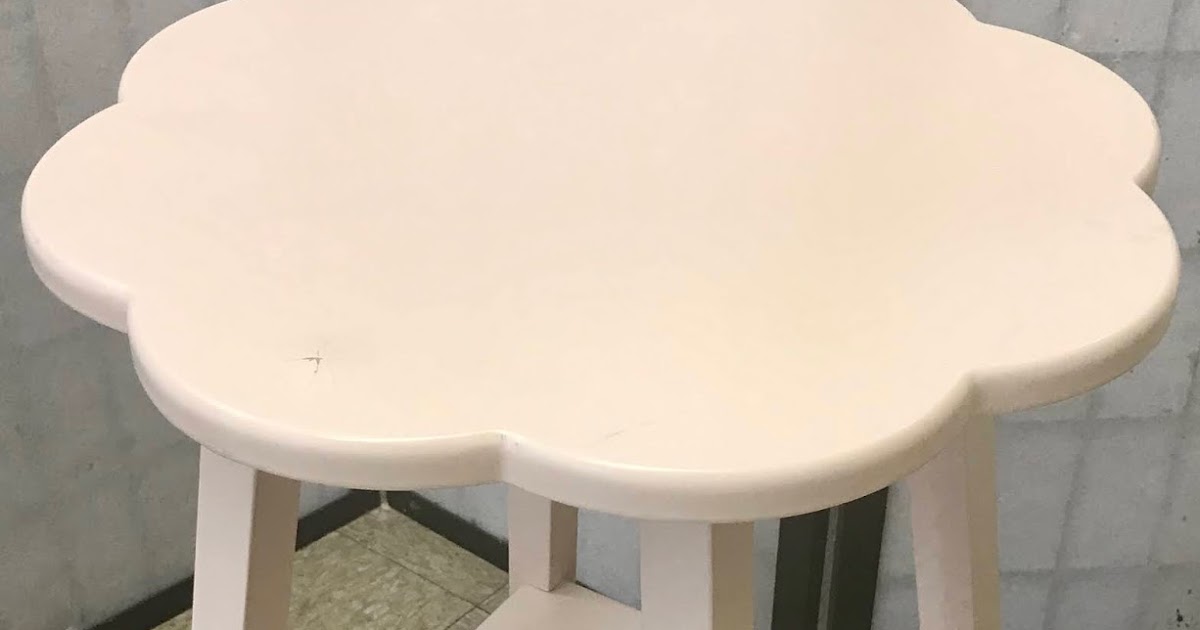 Uhuru Furniture & Collectibles Pale Pink Flowershaped End Table with