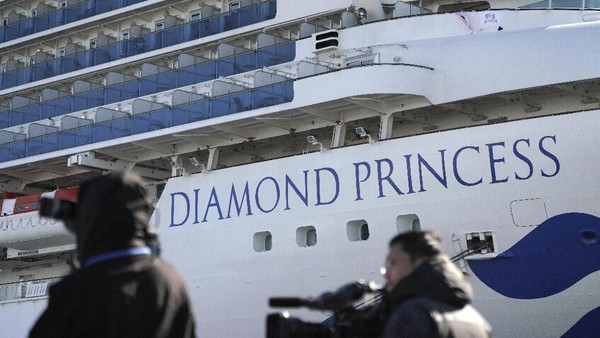 Total 130 Orang Positif Corona di Kapal Pesiar yang Dikarantina Jepang Total 130 Orang Positif Corona di Kapal Pesiar yang Dikarantina Jepang