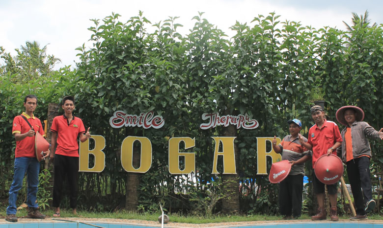 Bogar-BotaniaGarden