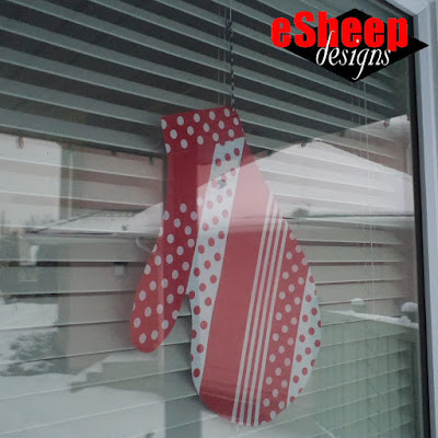 No Sew Hanging Ribbon Mitten by eSheep Designs