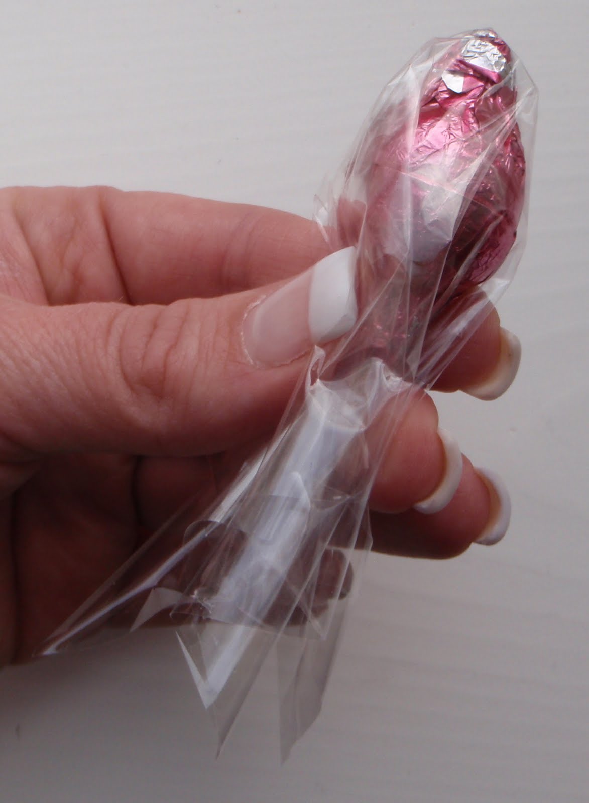 Eat My Cakes Chocolate Kiss Roses