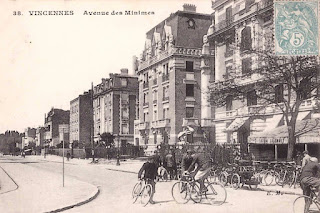 Cyclistes avenue des Minimes à Vincennes 1907