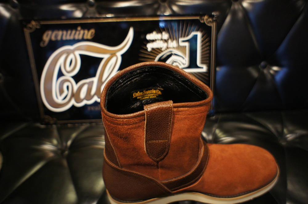 CALEE】（キャリー）