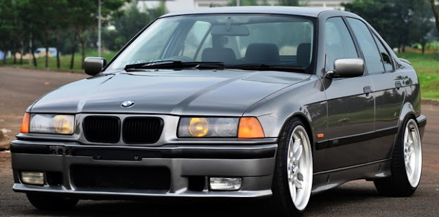 Grill BMW E36 Facelift Tahun 1997-1998 - Warna Hitam Mengkilap - Bahan ABS