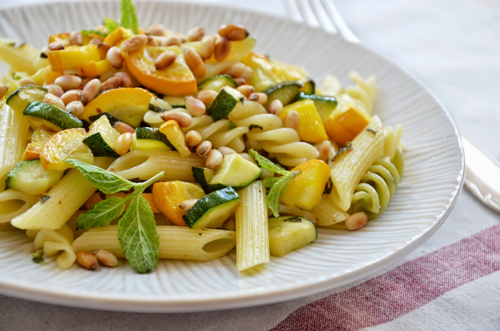 immer wieder pasta Pasta des Monats Penne mit zweierlei Zucchini und