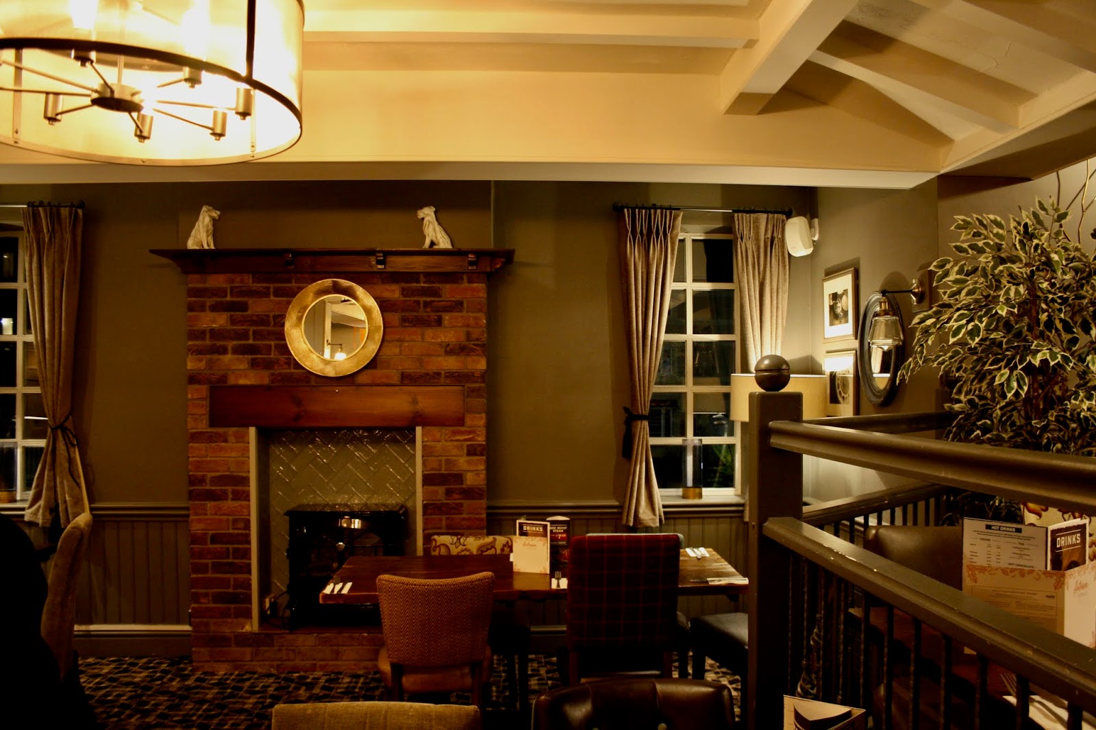 Two Steeples Wigston Greene King review Leicester Leicestershire pub menu