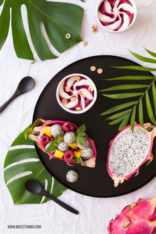 Obstsalat in der Pitahaya Drachenfrucht Pitaya #obstsalat #pitahaya #drachenfrucht #pitaya