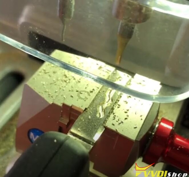 xhorse-key-tool-plus-golf6-nec24c64-3