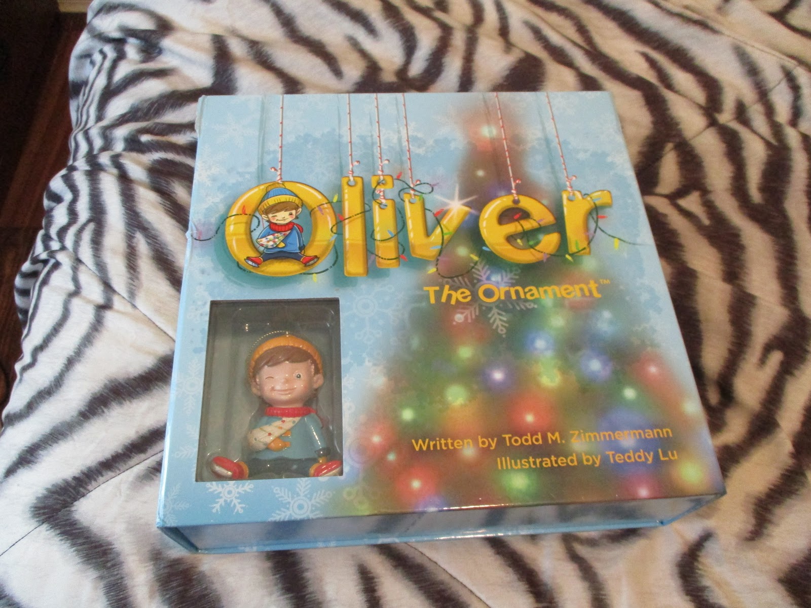 Missy's Product Reviews : Oliver the Ornament By Todd M