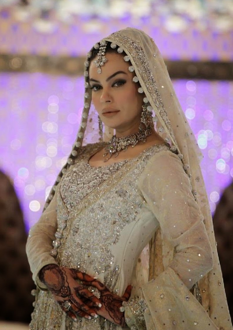 ShowBiz Pakistani Studio Wallpapers: Sadia Imam HD Free wallpapers