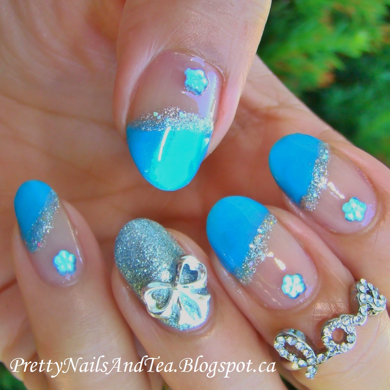 Pretty Nails and Tea: Blue Bow Nail Art | Favorite Polish