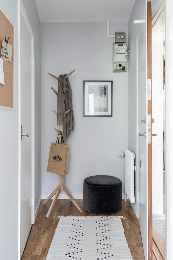 Knit Poinsettia Ornament