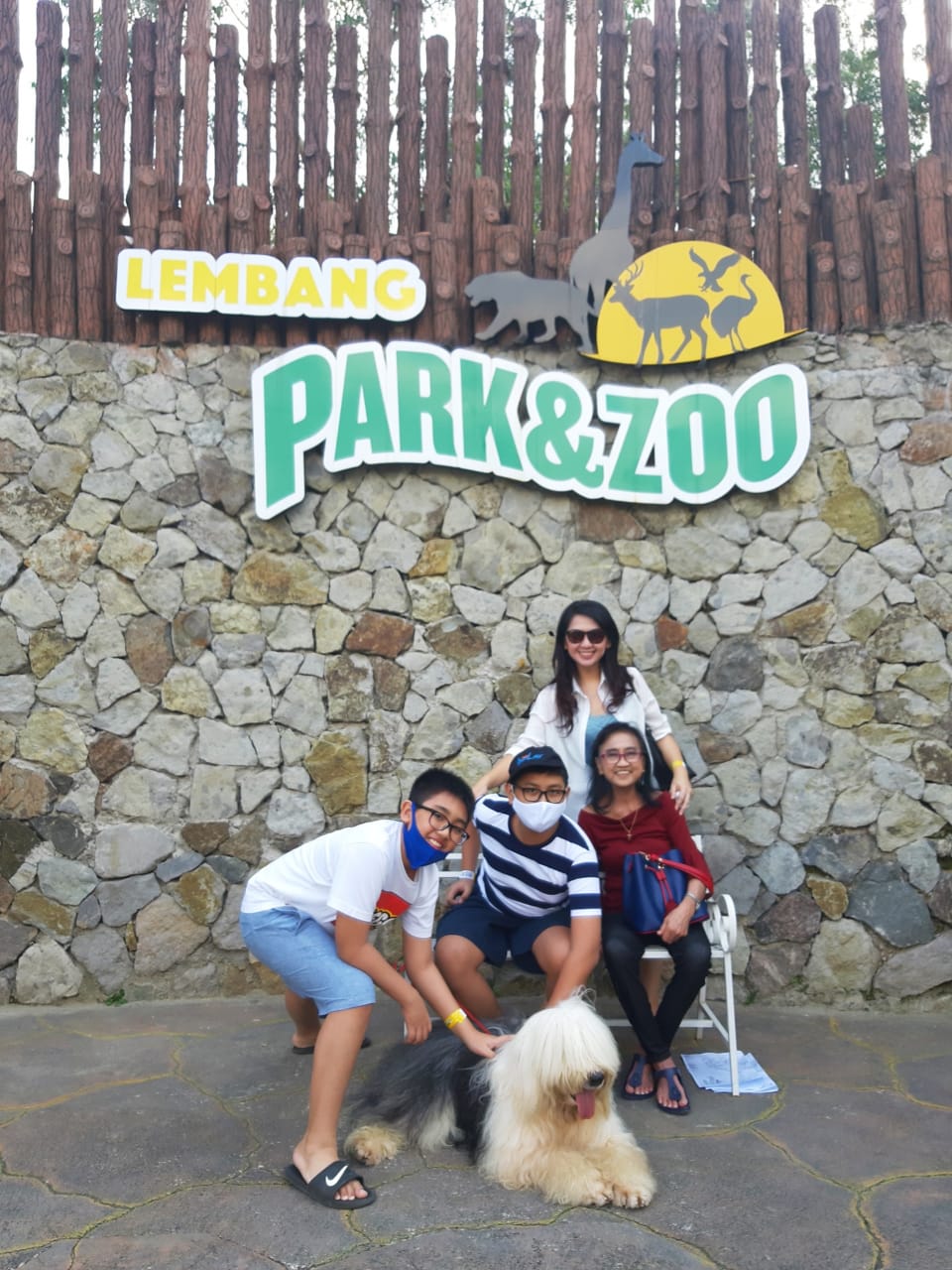 Lembang park zoo punya siapa