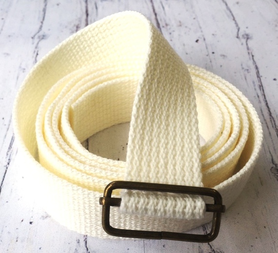 the art bug DIY Fabric Belts Make it Monday