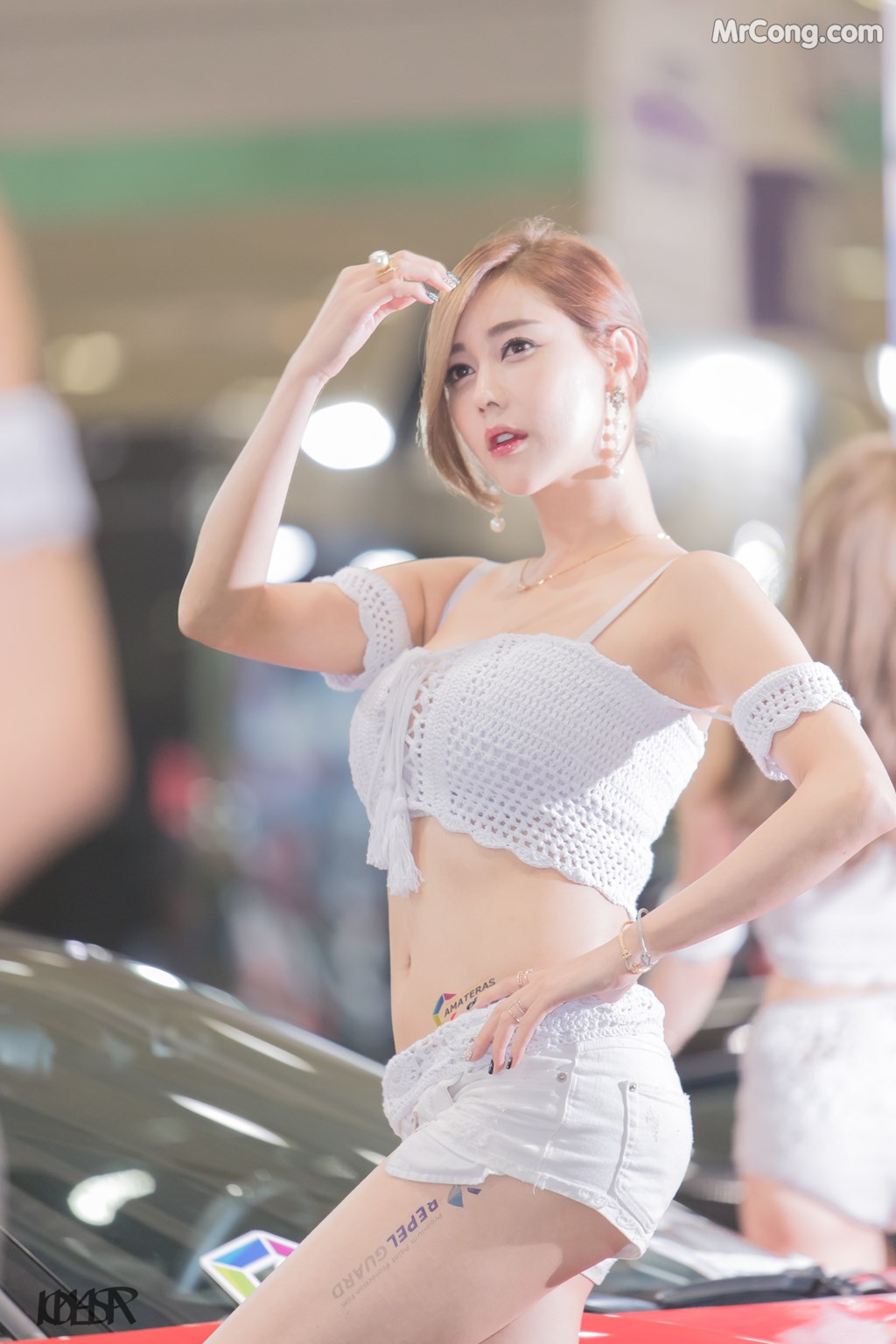 Beautiful Kim Ha Yul at the 2017 Seoul Auto Salon exhibition (15 photos)