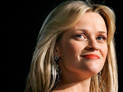 Hollywood Film Producer Reese Witherspoon Wallpaper