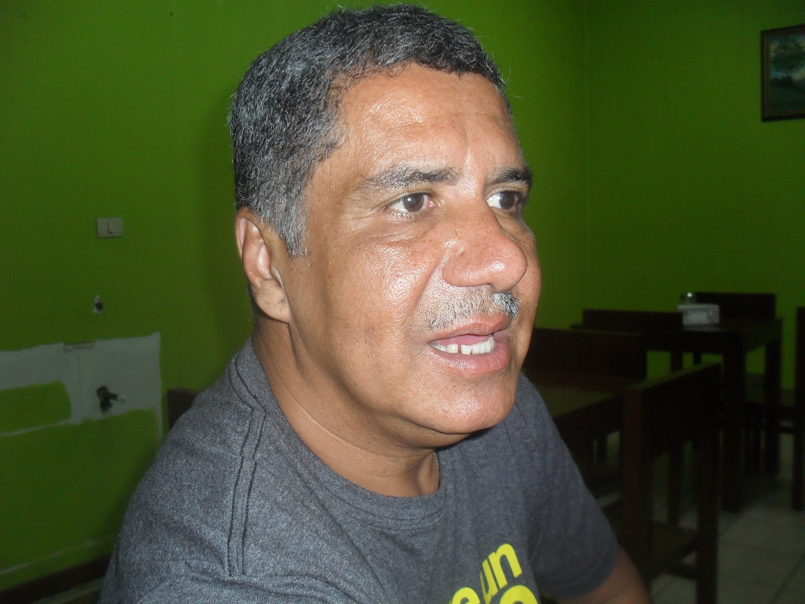 Gerardo Chavarría le gana a Rodolfo Villalobos de la Fedefútbol