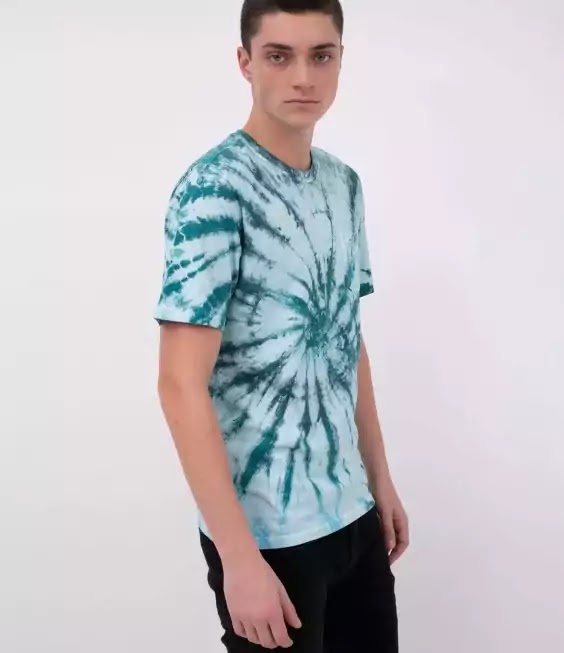 tie-dye-print-t-shirt-summer-2021 30 Summer 2021 Trends in Men's Fashion