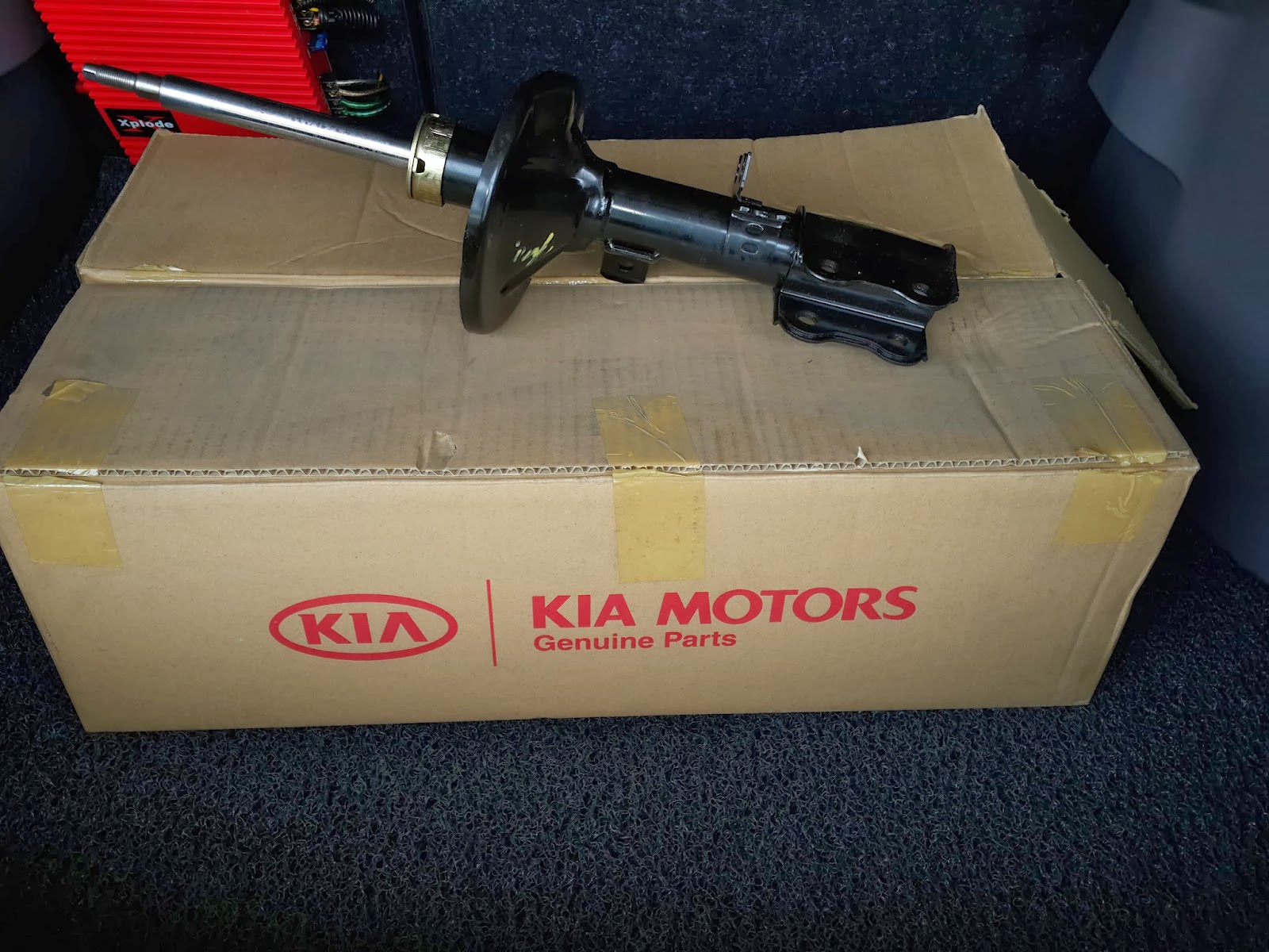 KIA SPECTRA: KIA SPECTRA OFFER PACKAGE FULL KIT GENUINE SHOCKS ABSORBERS