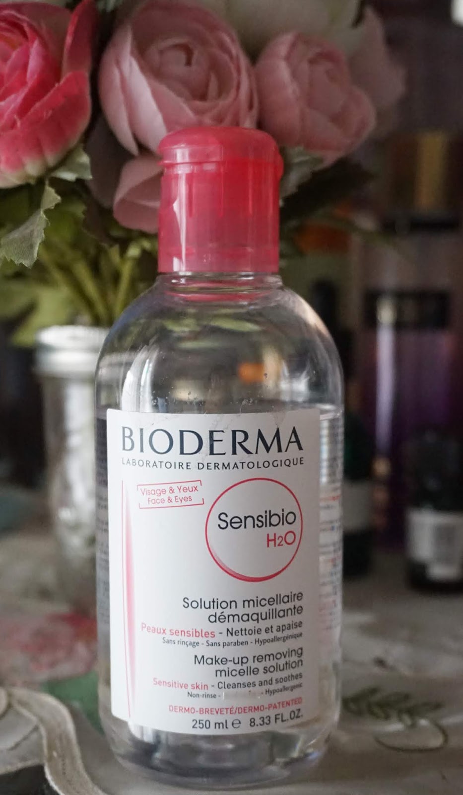 Bioderma мицеллярная вода sensibio 500. Биодерма мицеллярная вода для розацеа. Bioderma Sensibio ar н2о. Гамма Сенсибио Биодерма. Мицеллярная вода Bioderma 1000мл.