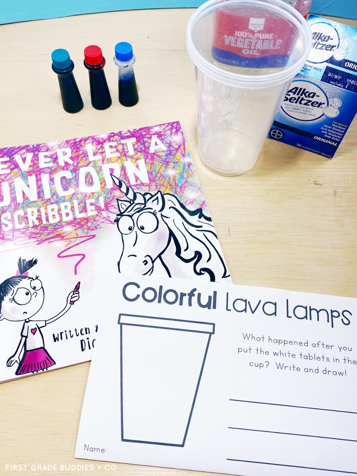 Simple Science: Colorful Lava Lamps | First Grade Buddies