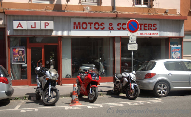 Vieux magasins de motos...... DSC_0002