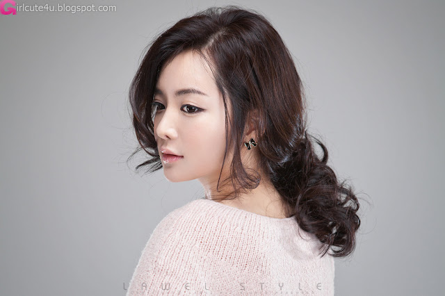 1 Im Ji Hye Showing her Curves-very cute asian girl-girlcute4u.blogspot.com