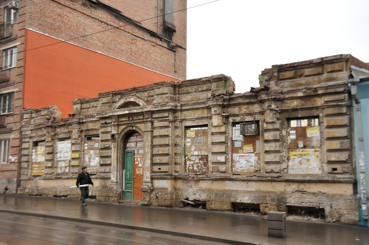 найти потерянное ростов. здание старое ростов улица восточная. разрушенные дома в ростове. красноармейская 204 ростов на дону детский сад. красноармейская 204.