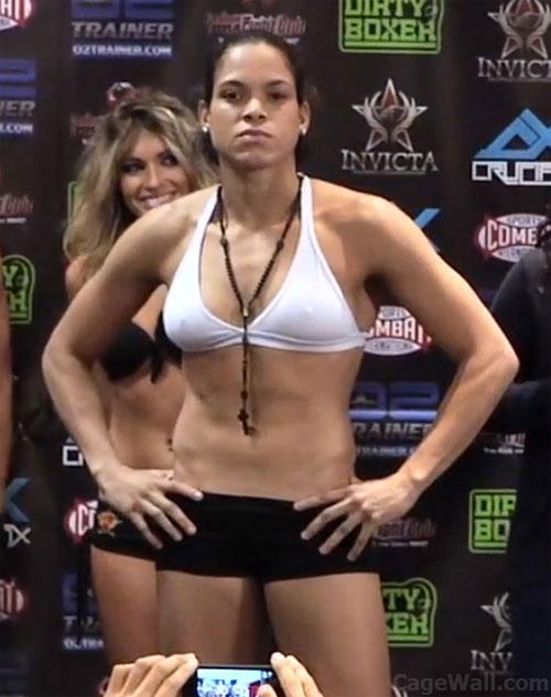 Amanda nunes sexy