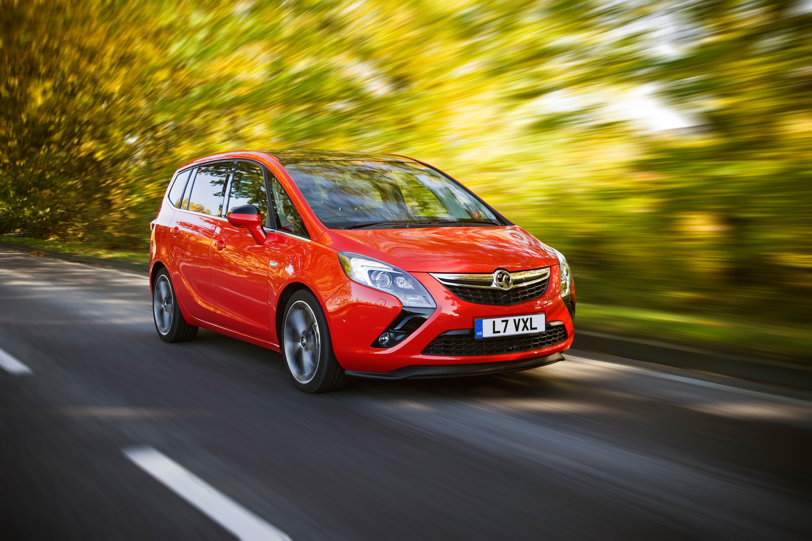 VAUXHALL ADDS POTENT NEW BITURBO ENGINE TO ZAFIRA TOURER RANGE