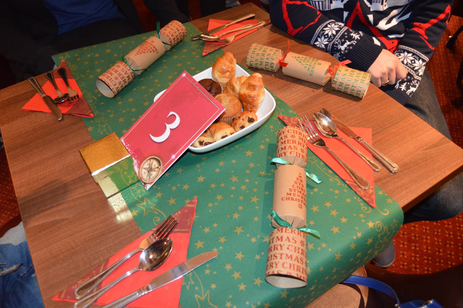 Playdays and Runways Breakfast With Santa At The Alton Towers Hotel