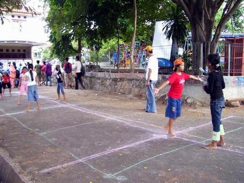 Enjoy This Site: 11 Permainan Klasik Yang Berasal Dari Indonesia