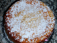 Tarta de limón y condensada con azúcar glass