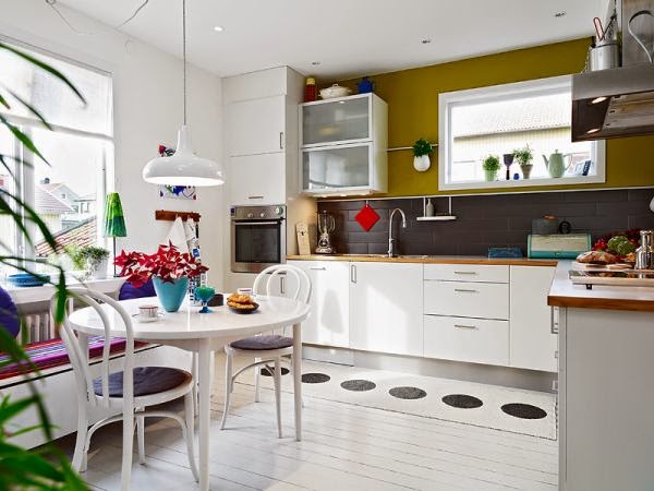 A Nordic chalet in summer