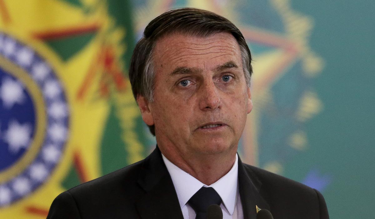 Bolsonaro define idades mínimas de 62 e 65 anos na Previdência
