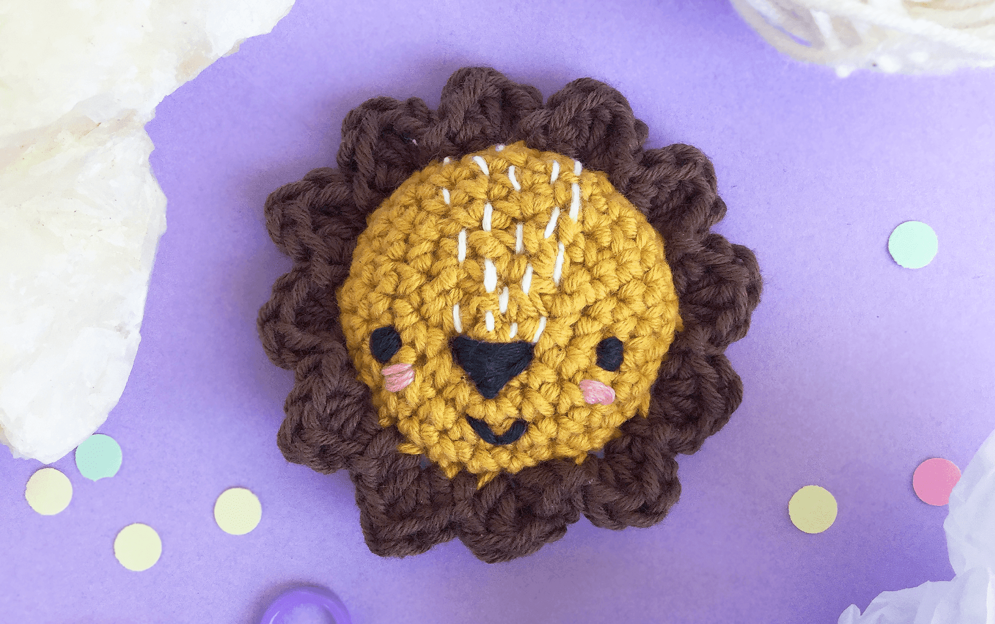 Crochet lion brooch free pattern
