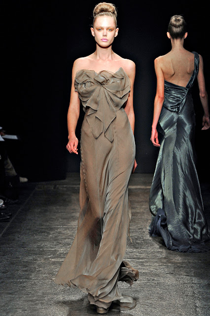 ANDREA JANKE Finest Accessories: Pale Shades Of New York Fashion Week ...