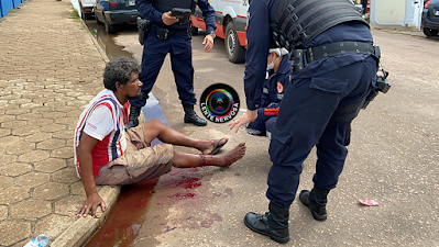 Polícia é acionada após homem ser baleado em esquina de escola na zona sul – VEJA O VÍDEO 10 Polícia é acionada após homem ser baleado em esquina de escola na zona sul – VEJA O VÍDEO