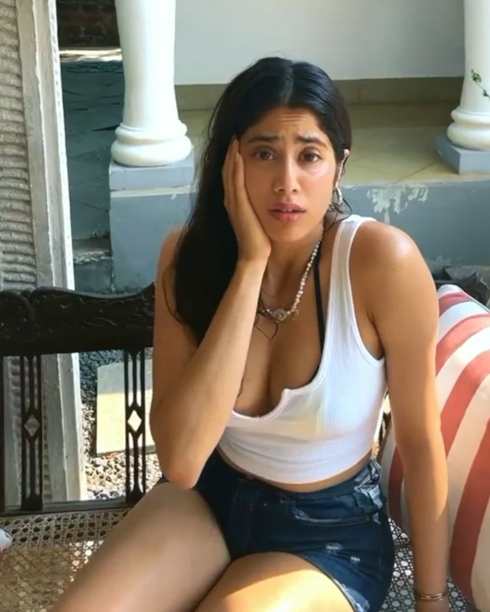 Janhvi kapoor pic