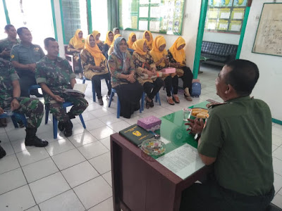 TATAP MUKA DANRAMIL SUMBERLAWANG DENGAN IBU PERSIT