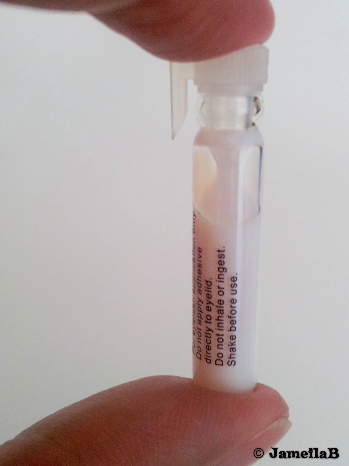 REVIEW HBC false eyeslashes and glue QUEEN B ♥