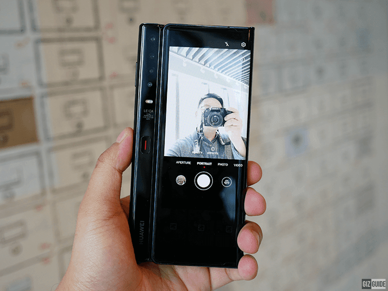 You can use the secondary screen at the back when taking selfies You can use the secondary screen at the back when taking selfies