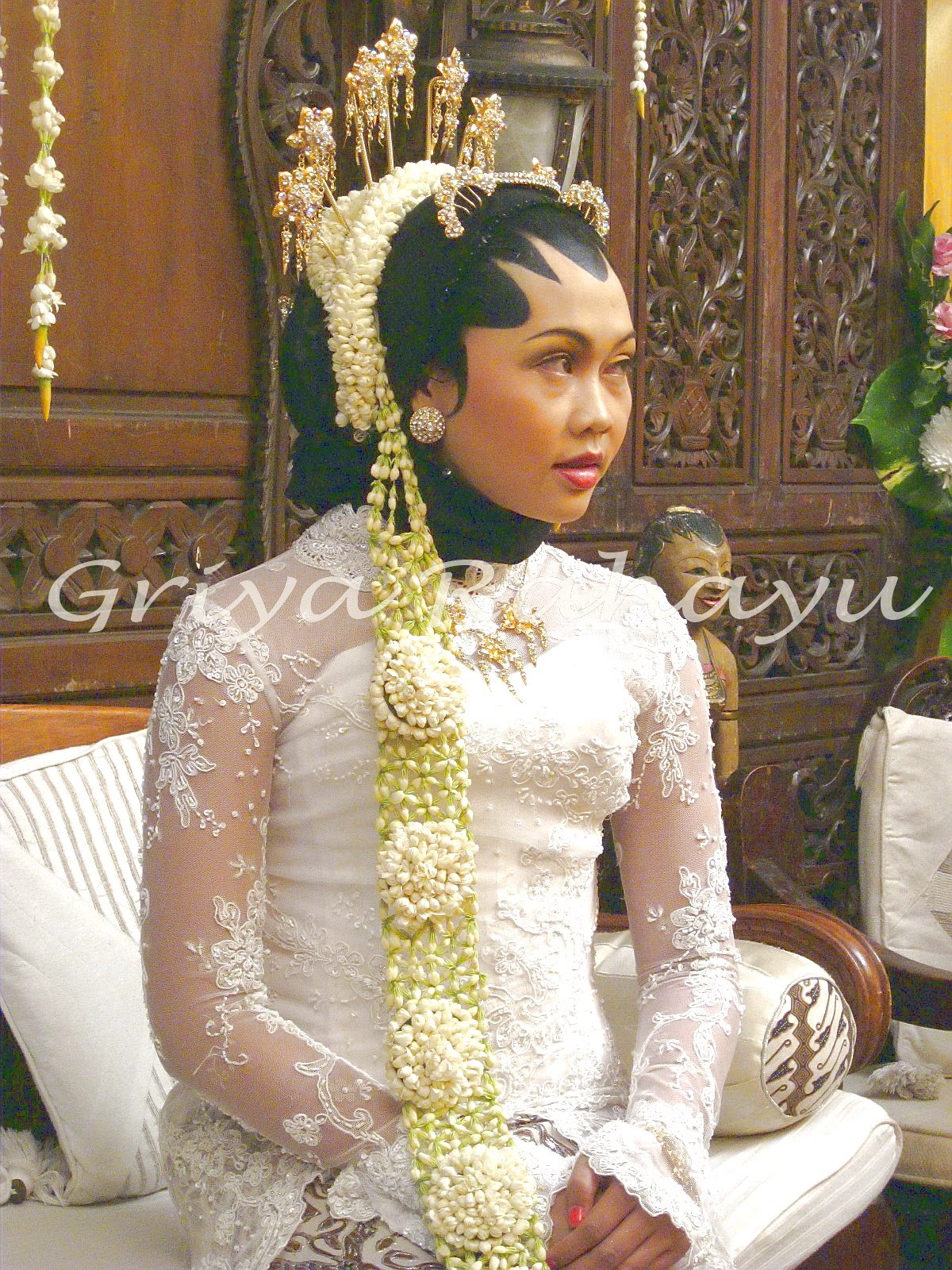 Baju Pengantin Adat Betawi Muslim Voal Motif