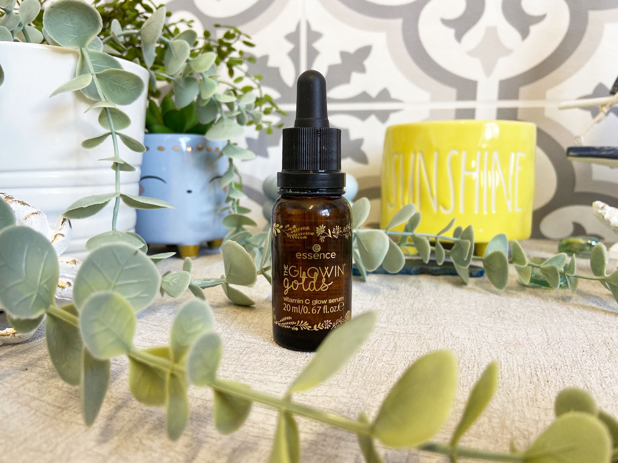 Kathryn's Loves The Essence The Glowin' Golds Collection Review